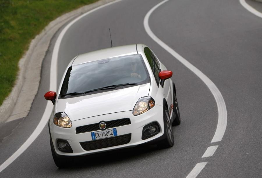  Fiat Grande Punto Abarth 2007 года  (фото 62 из 67)